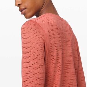Lululemon Breeze By Long Sleeve Crew Athletic Workout Top - Size Small